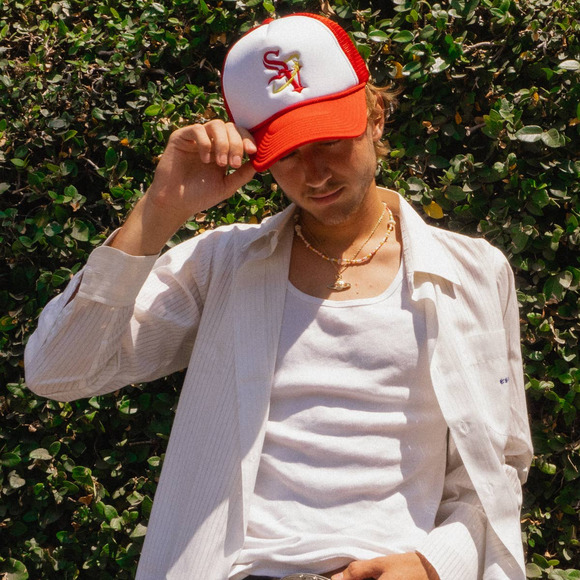 SUEDE VENUS RED WHITE MESH EMBROIDERED TRUCKER BASEBALL SNAPBACK HAT - Picture 5 of 5